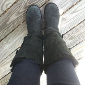 Ugg Australia Women's Bailey Button Boots Size 7